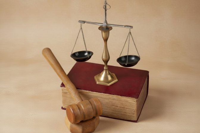 Transparency Reporting in the Pharmaceutical Industry: Legal Compliance Versus Ethical Responsibility